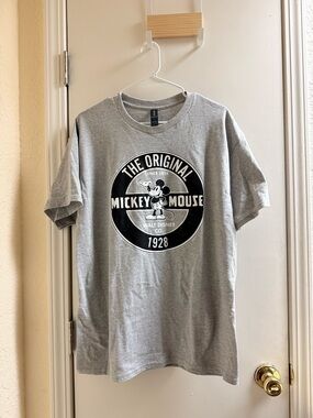 Gildan Gray Short-Sleeve Mickey Mouse Graphic Tee